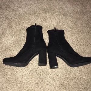 High heel boots